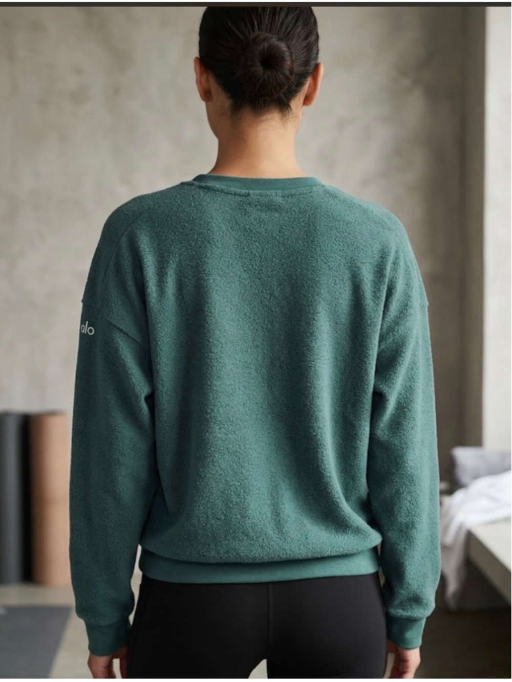 Women's Alo Yoga Green Sweatshirt Size Large